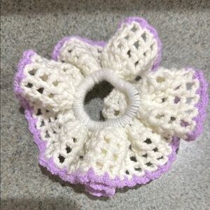 Handmade White and Purple Crochet Hair Scrunchie—Hair Accessories，Hair Tie
